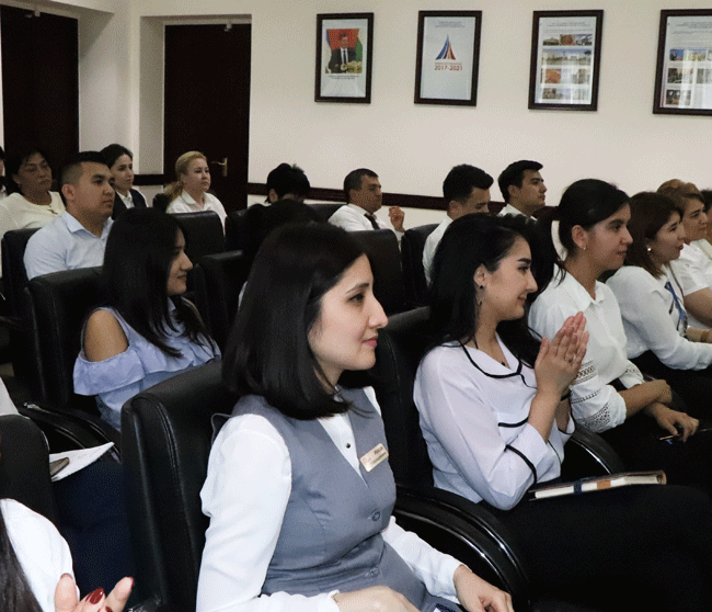 O‘zbekiston xalq artisti Tesha Mo‘minov bilan ijodiy uchrashuv