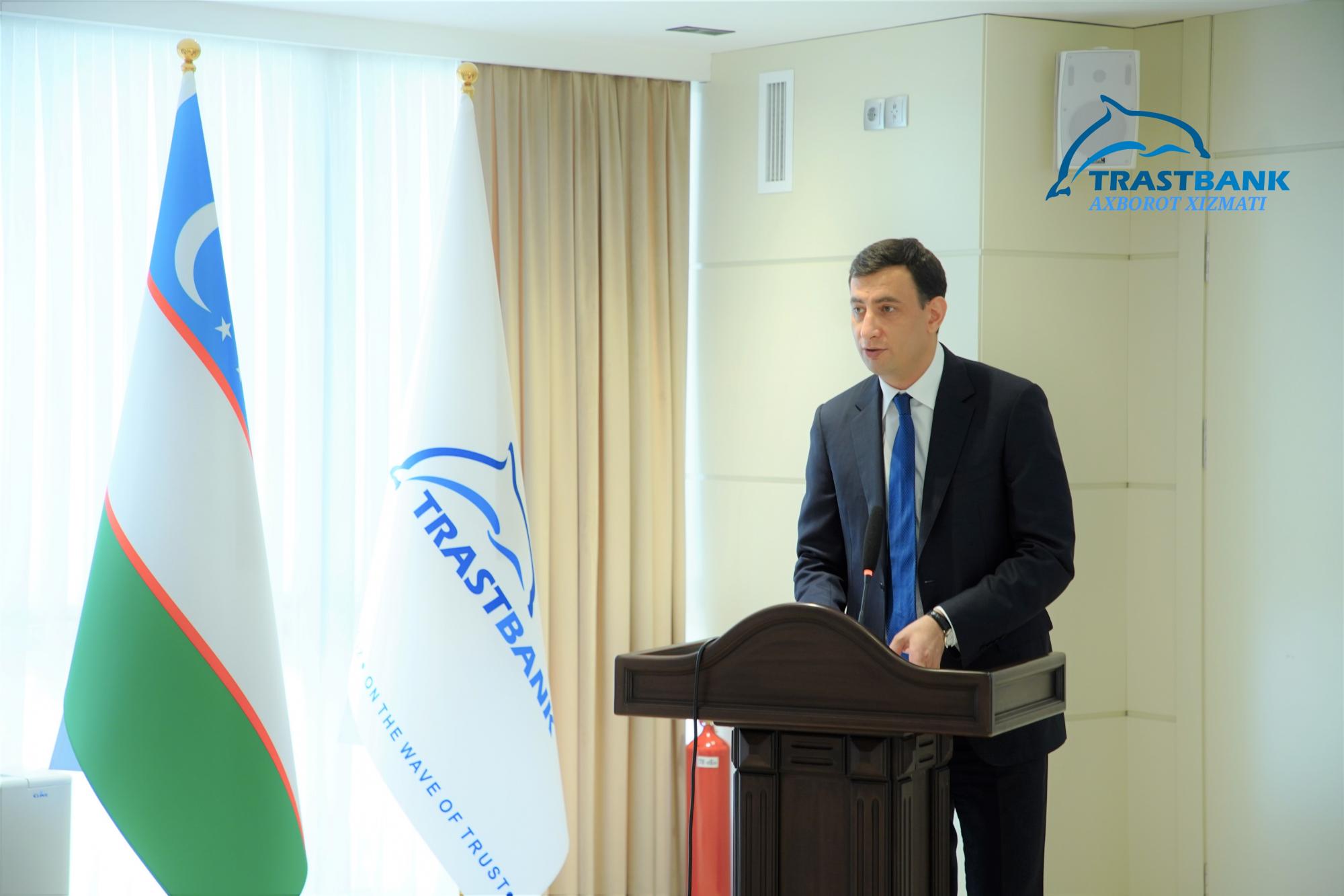 01 (1).jpg 01 (1).jpg